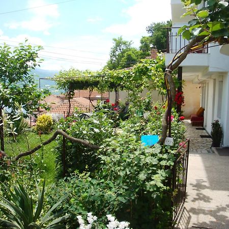 אוהריד Apartments Villa Saray מראה חיצוני תמונה